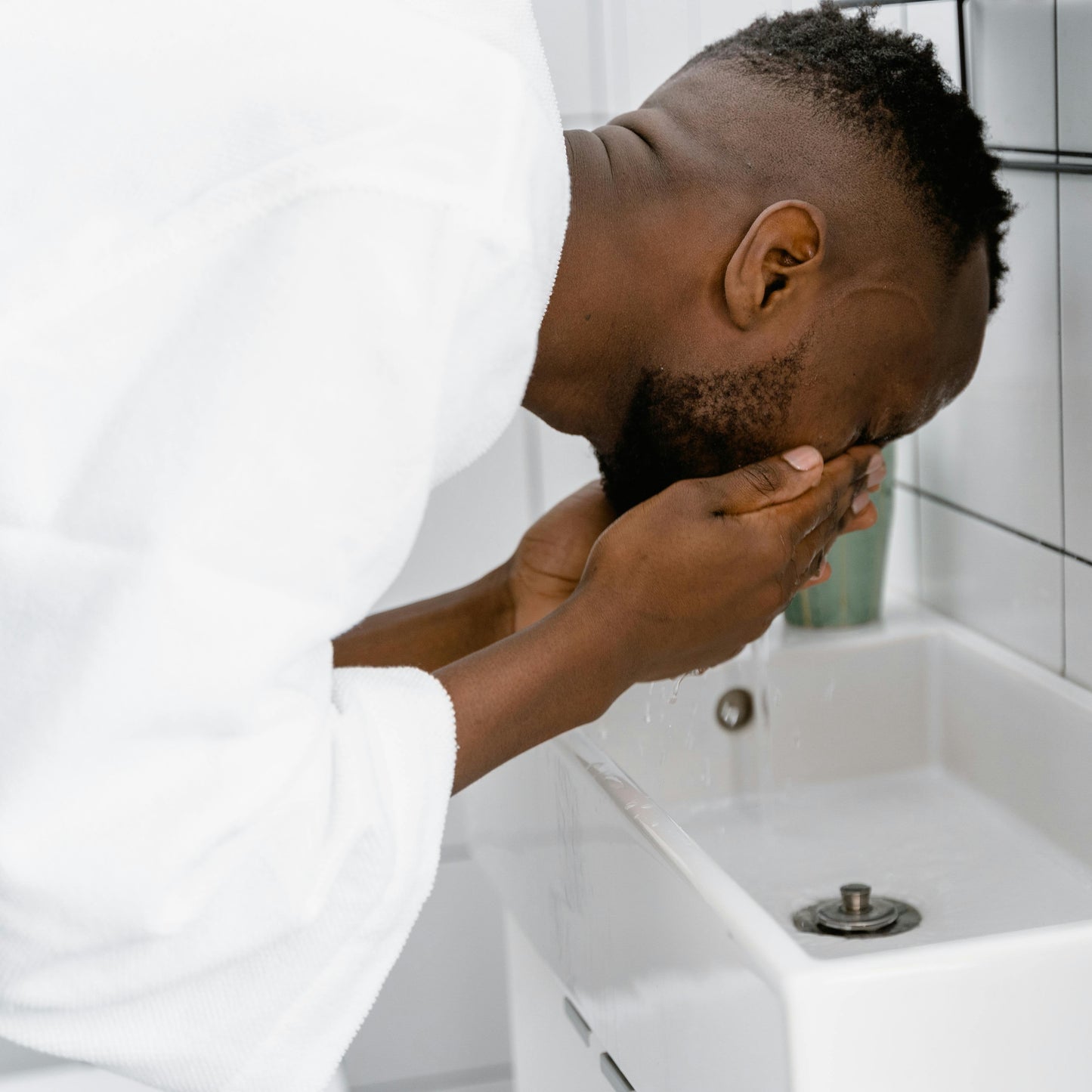 Clean: A Cleanser used to remove makeup effortlessly.